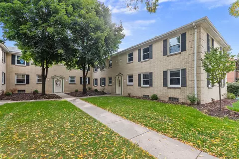 3456 N Dousman #D, Milwaukee, WI 53212