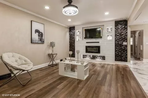 10227 W Arch, Milwaukee, WI 53224