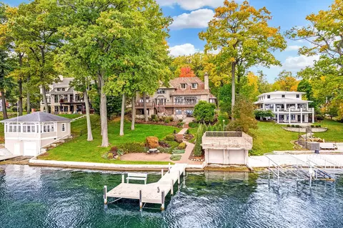 w283n3332 Lakeside, Delafield, WI 53072