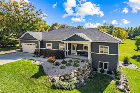 w8921 Ripley Road, Oakland, WI 53523