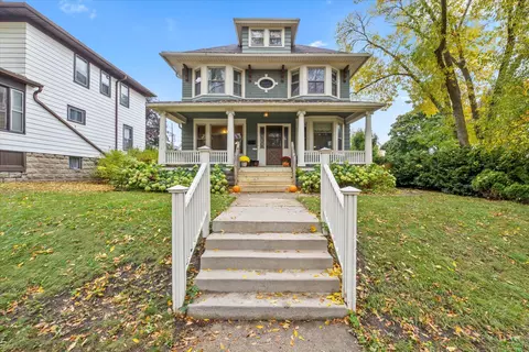 2805 S Clement, Milwaukee, WI 53207