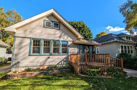 2172 N 67th, Wauwatosa, WI 53213