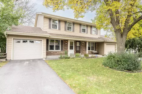 9237 W Green Vw, Milwaukee, WI 53224