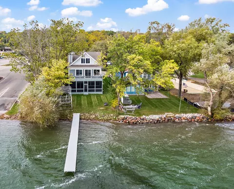 35 Roseann, Twin Lakes, WI 53181