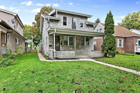 229 S 61st #229A, Milwaukee, WI 53214