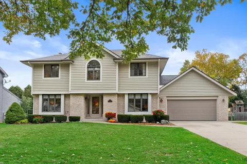 2040 S 103rd, West Allis, WI 53227