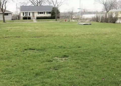 9727 W Ohio, Milwaukee, WI 53227