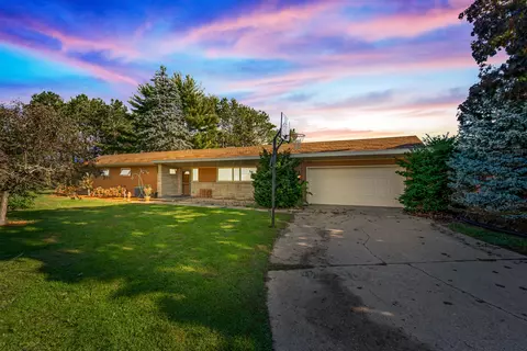 2645 Hackberry, La Crosse, WI 54601