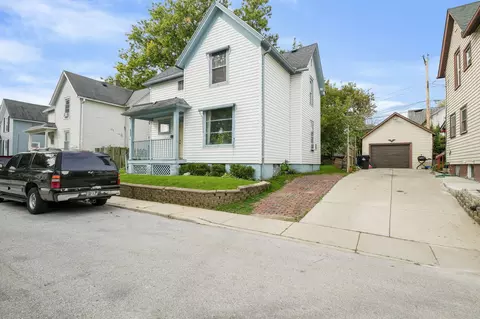 1124 Lewis, Racine, WI 53404