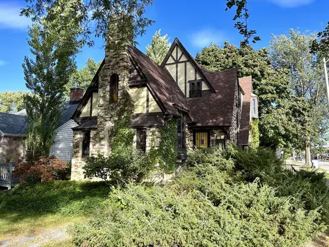 502 N 67th, Wauwatosa, WI 53213