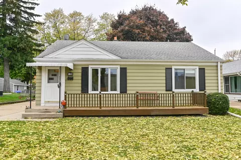 613 N 97th, Wauwatosa, WI 53226