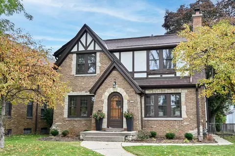 5330 N Shoreland, Whitefish Bay, WI 53217