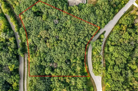 Lt12 Yorkshire, Delafield, WI 53072
