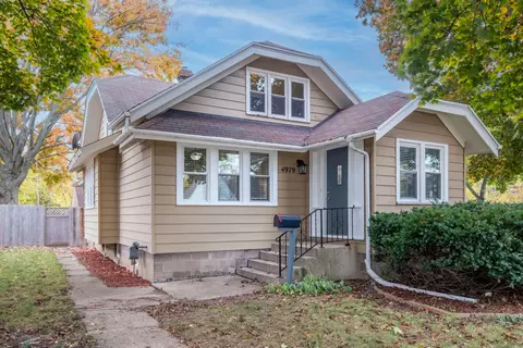 4979 N 55th, Milwaukee, WI 53218