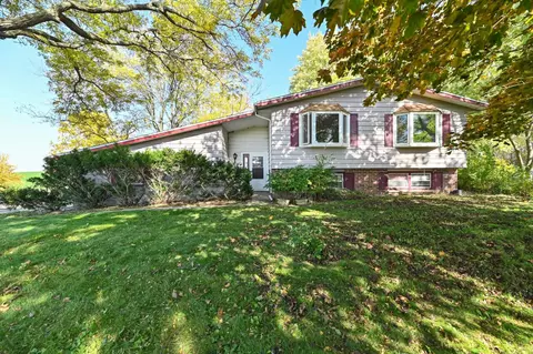 w6582 Hazel Ridge Road, Sugar Creek, WI 53121