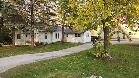 525 S Emmertsen, Mount Pleasant, WI 53406
