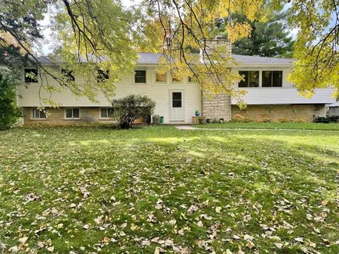 4979 Hickory, Elkhorn, WI 53121