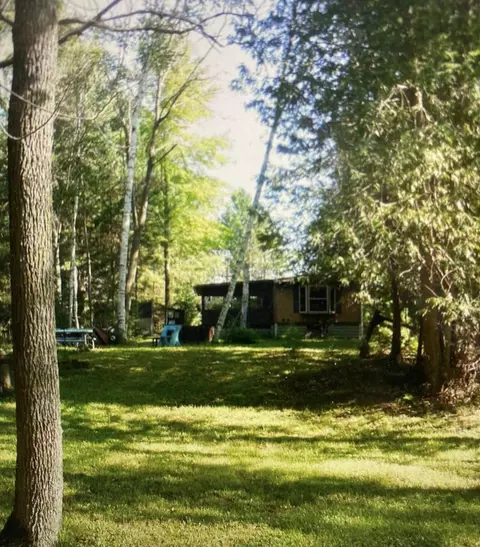 N5589 Y, Lake, WI 54159