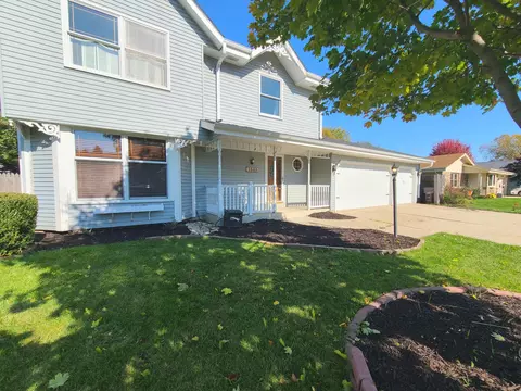 1606 Palamino, Racine, WI 53402