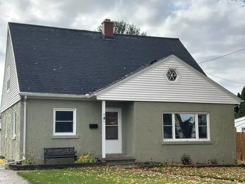 1311 Flambeau, Manitowoc, WI 54220