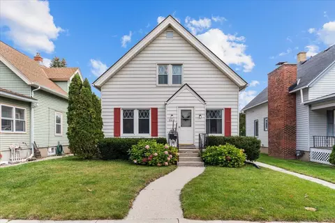 545 S 7th, West Bend, WI 53095