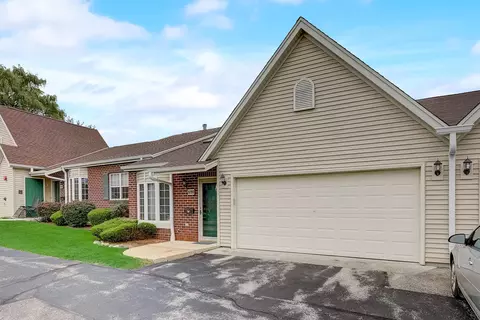 5209 S Tuckaway, Greenfield, WI 53221
