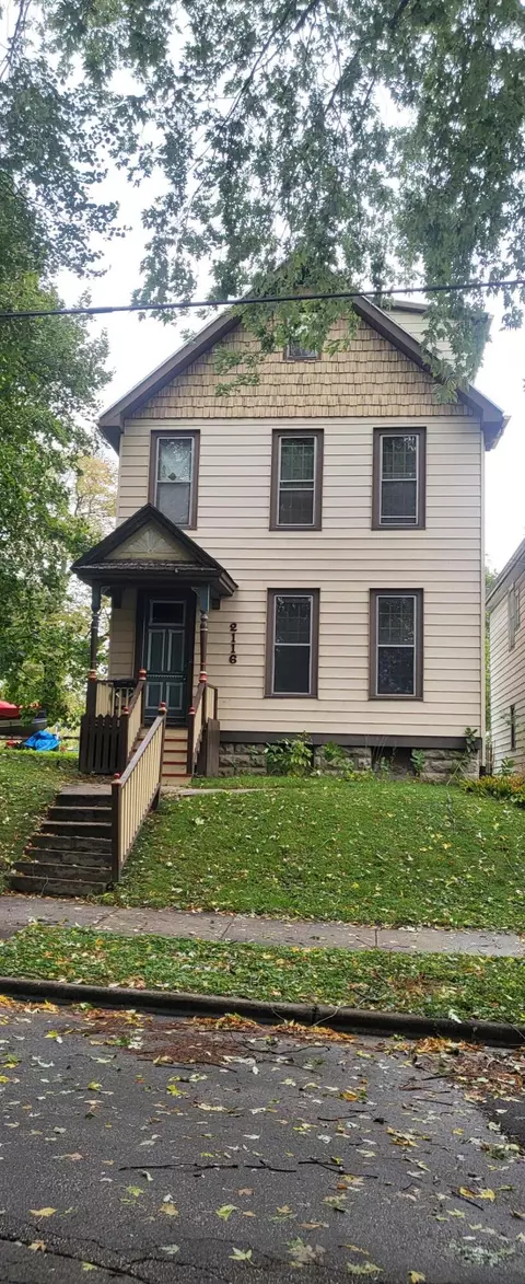 2116 N Booth, Milwaukee, WI 53212