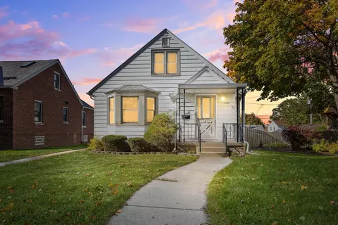 3765 S 15th, Milwaukee, WI 53221