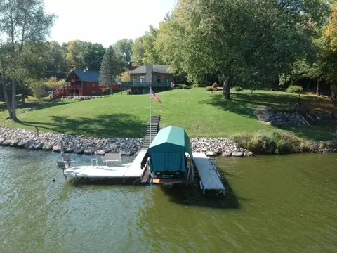 s818 West Redstone Drive, La Valle, WI 53941