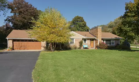 12500 Centa, Elm Grove, WI 53122