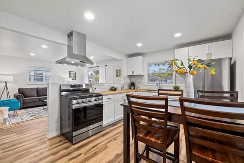 4743 N 79th, Milwaukee, WI 53218