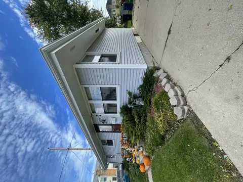 1713 Connolly, Racine, WI 53405