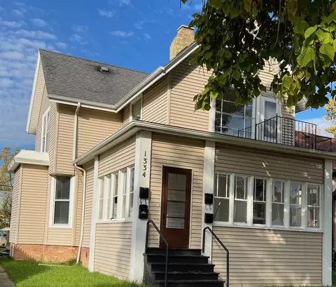 1334 Center, Racine, WI 53403