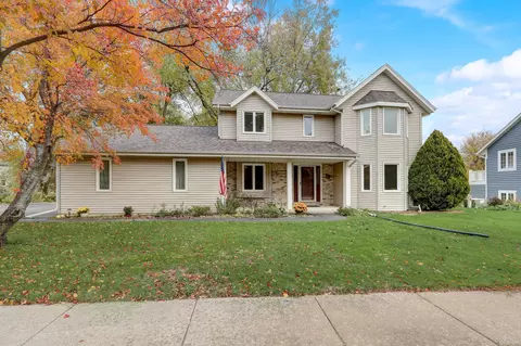 2817 Jacquelyn, Waukesha, WI 53188