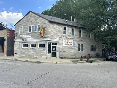2356 S Kinnickinnic, Milwaukee, WI 53207