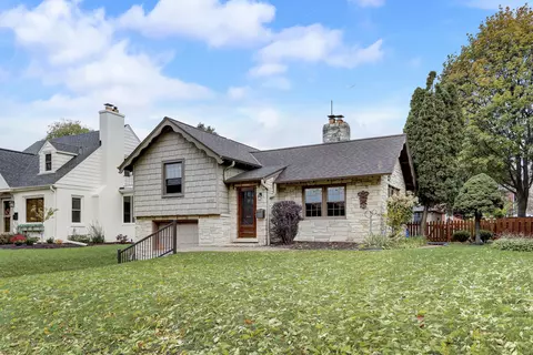 9232 Jackson Park, Wauwatosa, WI 53226