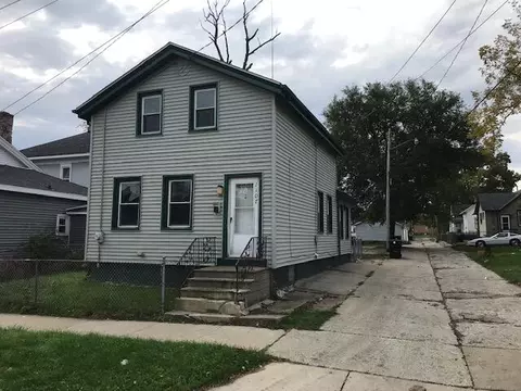 1107 11th, Racine, WI 53403