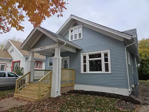 1940 Linden, Racine, WI 53403