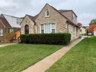 3324 S 13th, Milwaukee, WI 53215