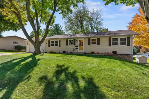 891 Mayer, Mayville, WI 53050