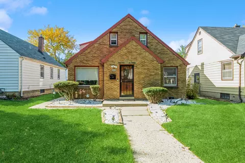 4929 N 27th, Milwaukee, WI 53209