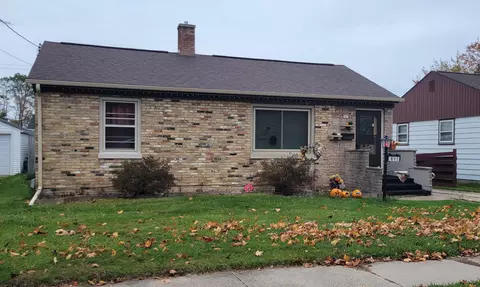 941 S 30th, Manitowoc, WI 54220