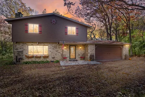 5107 Woodstead, Norway, WI 53185