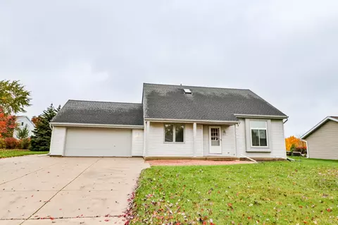 4202 W Amberidge, Franklin, WI 53132