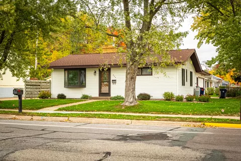 325 12th, Onalaska, WI 54650