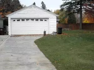 1716 Viebahn, Manitowoc, WI 54220