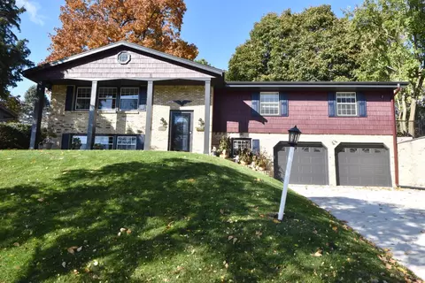 1160 Downing, Waukesha, WI 53186