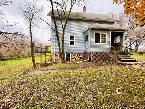 16018 Pigeon Riv, Meeme, WI 53015