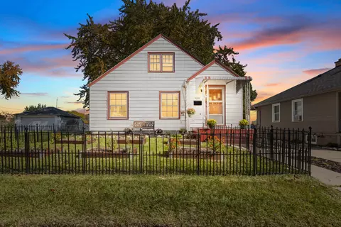 2150 S 94th, West Allis, WI 53227