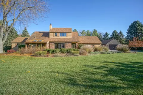 w331n5948 Cedar Bay, Merton, WI 53058